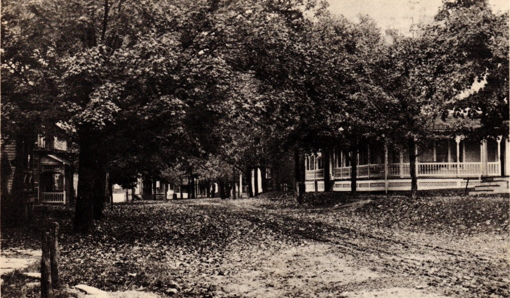 126 East Main from as 1912 photo